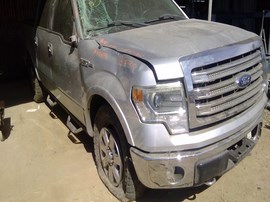 2013 FORD F150. LARIAT MODEL, CREW CAB, 6.2L, AT, 4WD.   F26743